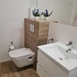 Apartamentyprzymorzu Z Basenem I Bawialnia Lejlighed