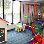 Apartamentyprzymorzu Z Basenem I Bawialnia