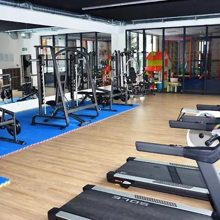 Apartamentyprzymorzu Z Basenem I Bawialnia Apartmán