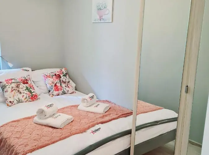 Apartamentyprzymorzu Z Basenem I Bawialnia Appartement